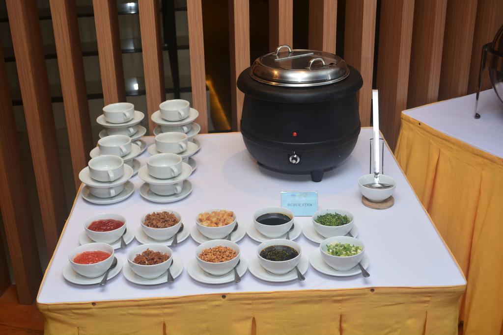 Yunna Hotel Lampung Bandar Lampung Zewnętrze zdjęcie