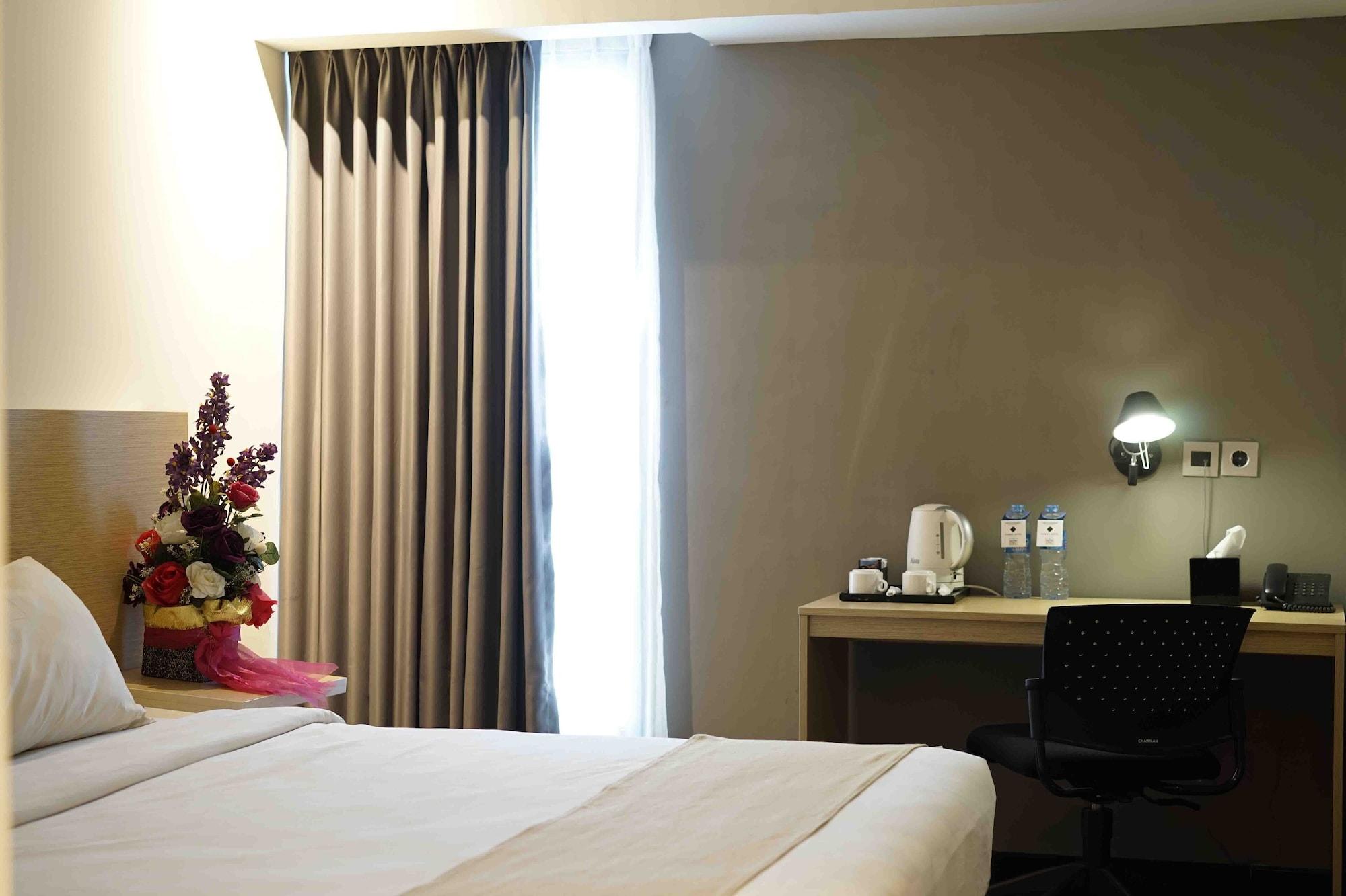 Yunna Hotel Lampung Bandar Lampung Zewnętrze zdjęcie