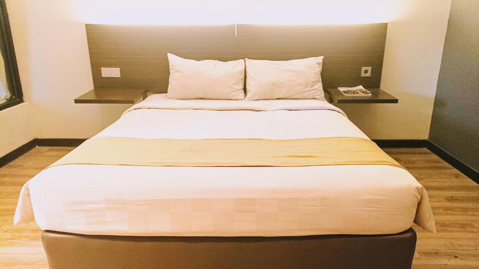 Yunna Hotel Lampung Bandar Lampung Zewnętrze zdjęcie