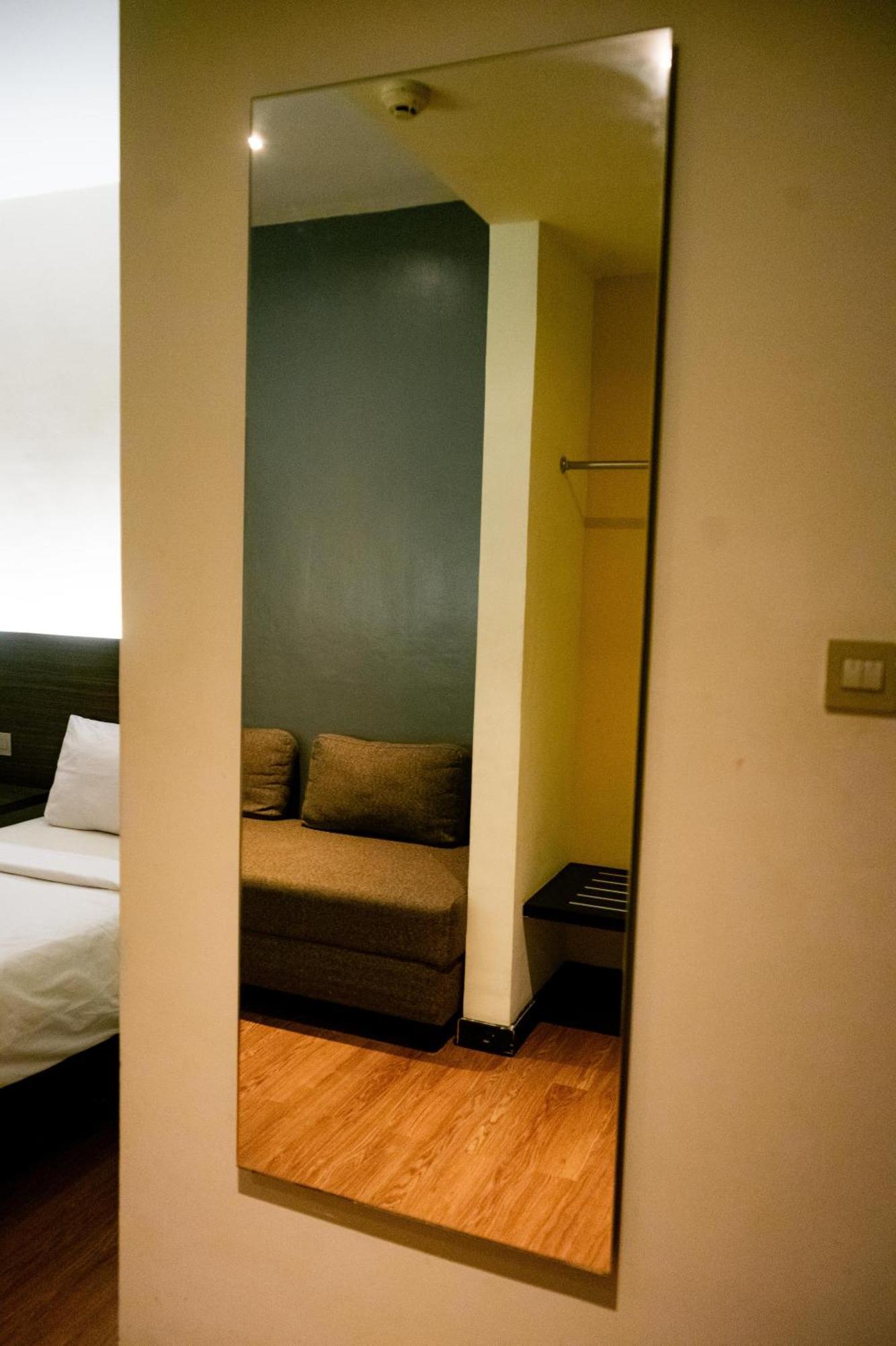 Yunna Hotel Lampung Bandar Lampung Zewnętrze zdjęcie