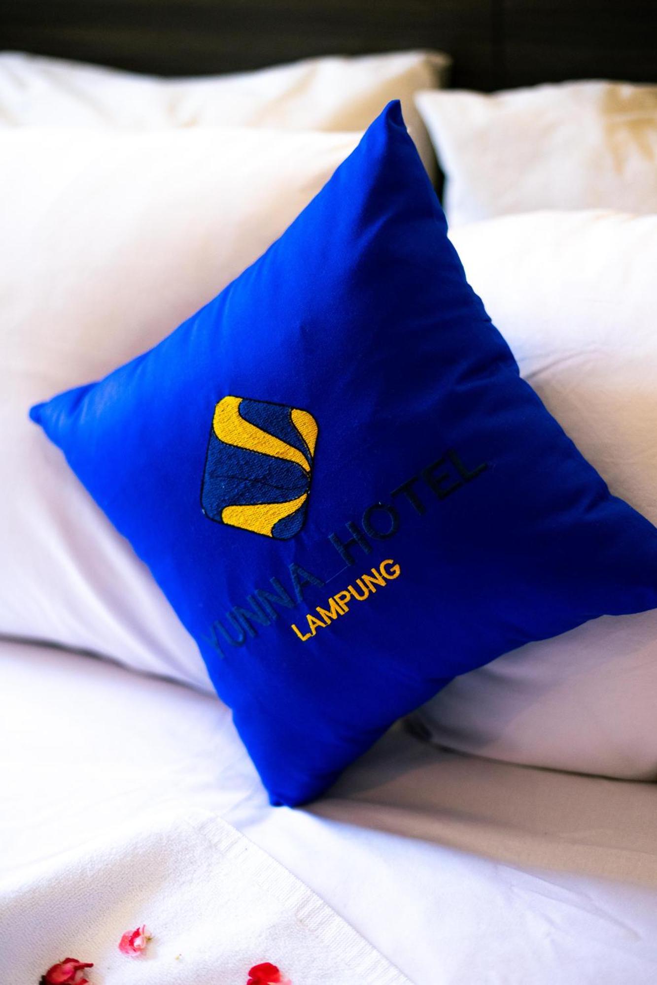 Yunna Hotel Lampung Bandar Lampung Zewnętrze zdjęcie