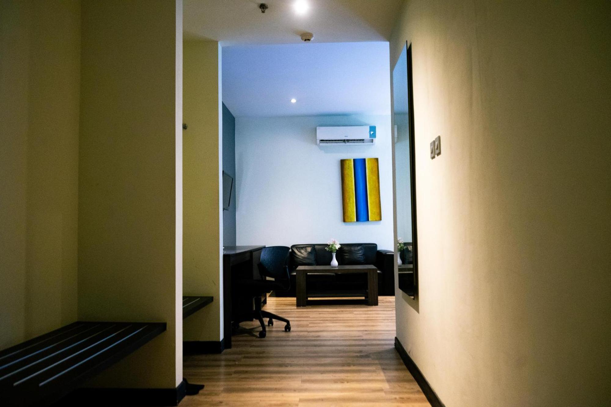 Yunna Hotel Lampung Bandar Lampung Zewnętrze zdjęcie